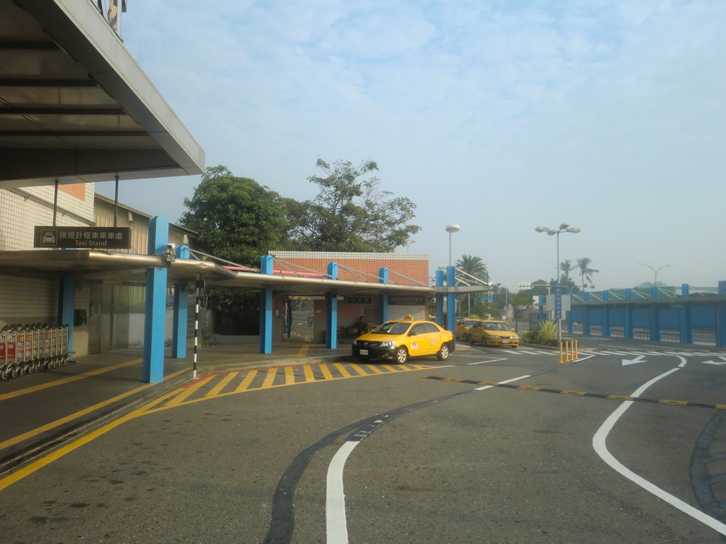 台南空港のタクシーサービス